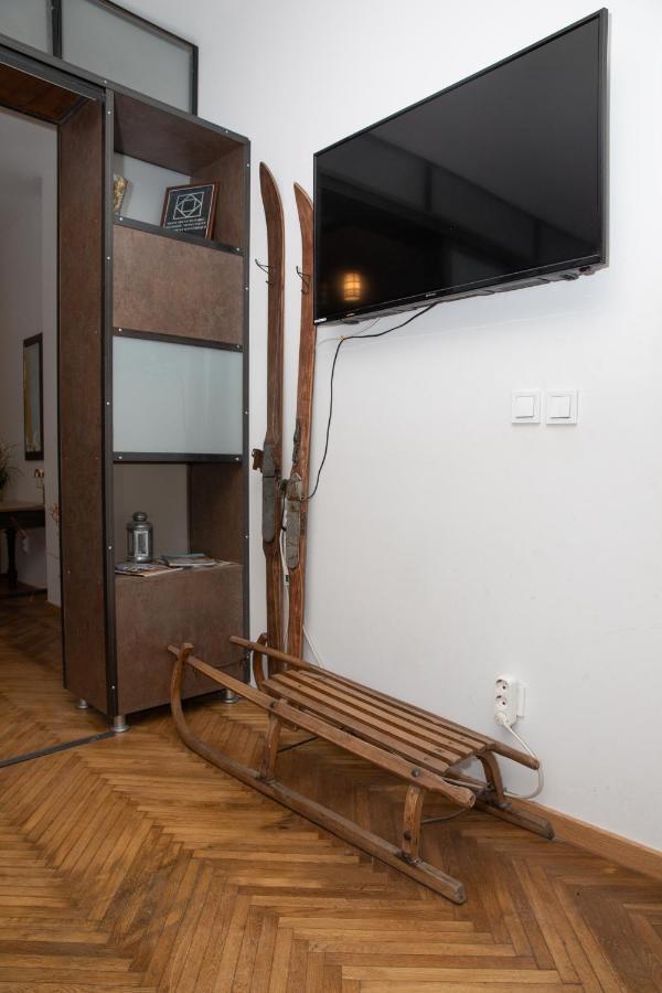 Poarta Schei Apartment บราชอฟ ภายนอก รูปภาพ